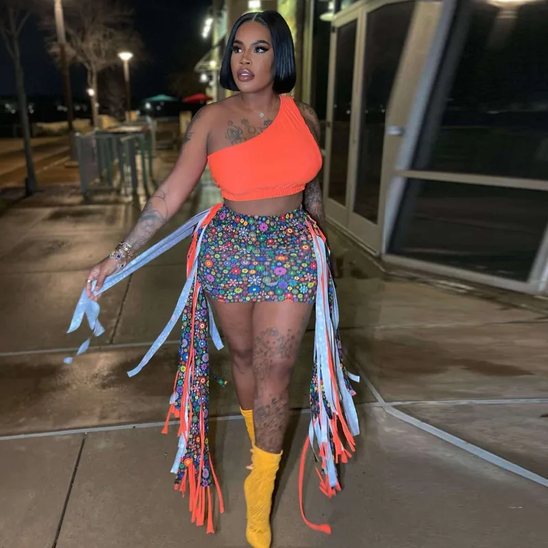 

Женский повседневный уличный костюм из 2 предметов, однотонный укороченный топ без рукавов на одно плечо, длинная мини-юбка с рисунком