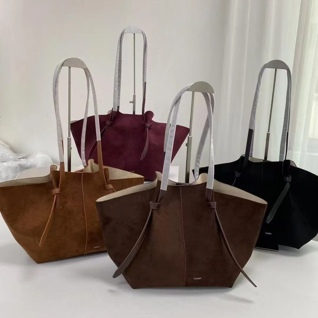with logo Large capacity suede imitation women's handbag  letters, luxurious designer handbag 2025SS, underarm shoulder 5
