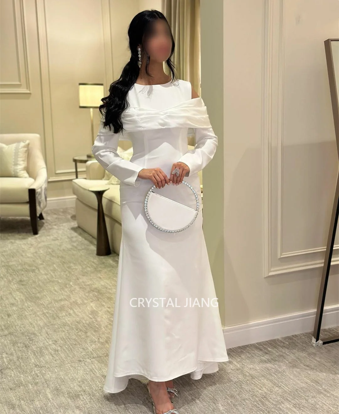 

Элегантное Белое длинное вечернее платье с открытыми плечами из крепа с длинными рукавами трапециевидной формы со складками со шлейфом