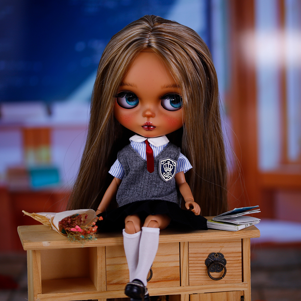 Anjelica – Prìomh-inbhe Custom Neo Blythe Dòil le falt ioma-dhathach,  craiceann dorcha \u0026 aghaidh ghrinn neo-shoilleir | This Is Blythe Stòr  oifigeil, image size:1000x1000
