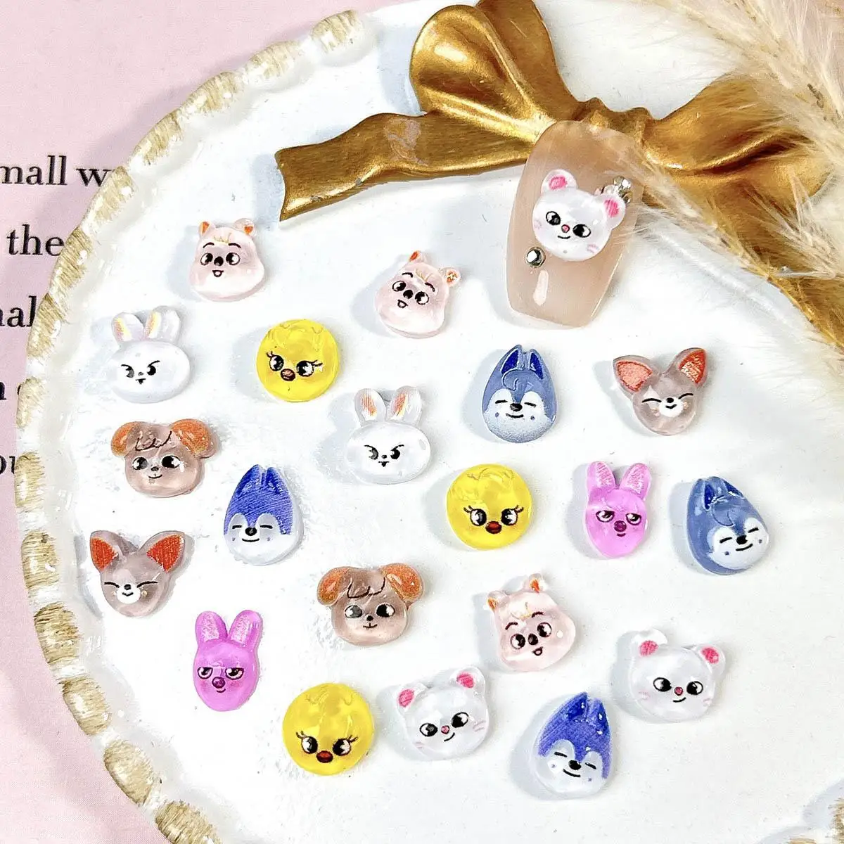 Random Mixed 3D Resin Luminous Rabbit Nail Charms Cute Cartoon Dog Rabbit Chicken Nail Art Decorations Phone Case Accessories 5