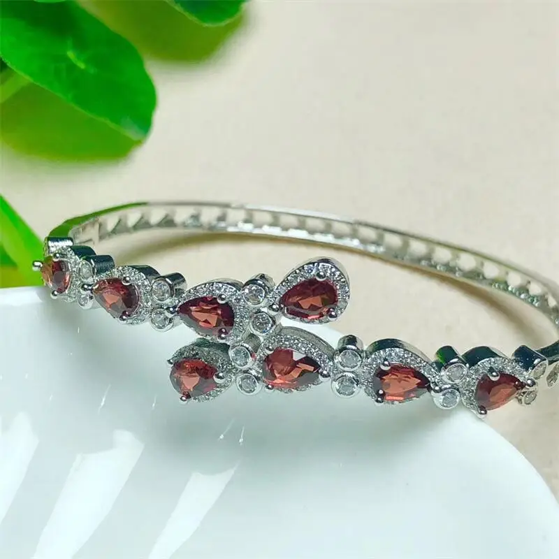 

Natural Garnet Bangle Bracelet Fashion Women Healing Jewelry Gemstone Reiki Energy Crystal Stone Holiday Gift 1PCS