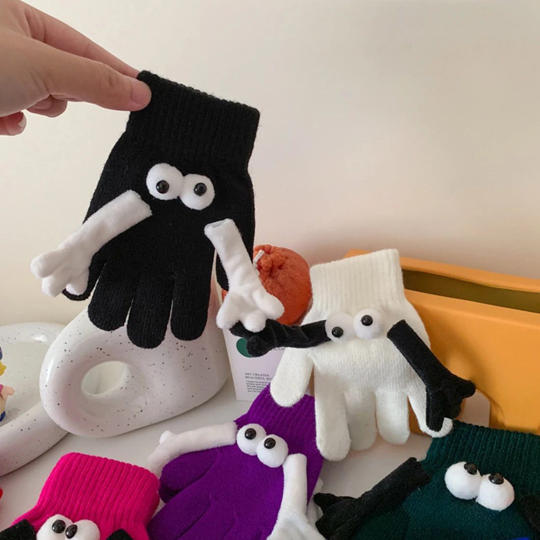 

Winter Cute Funny Gloves Hand In Hand Magnetic Suction Gloves Couple Lovely Cartoon Knitted Mittens Full Finger Cycling Gloves