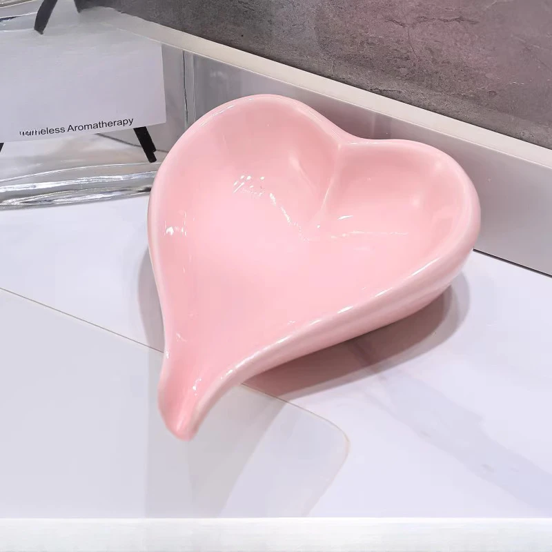 Creative Ceramic Draining Soap Box Light luxury solid color Cloud Shaped Soap Dishes Bathroom Kitchen Supplies, Storage Rack 1Pc
