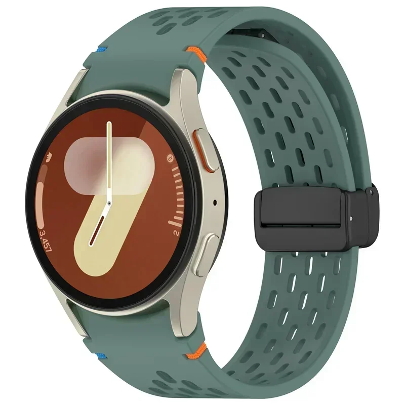 Magnetic Buckle Silicone Watch Strap with No-Gap Design