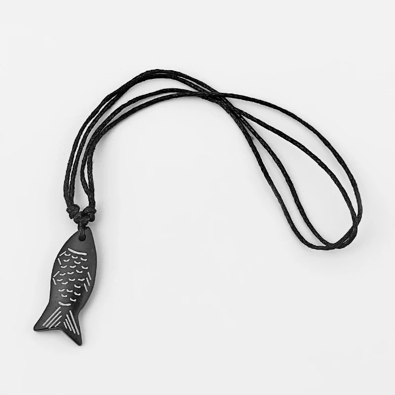 12pcs Ethnic Tribe Fish Pattern Shape Pendant Necklace Resin Charms Necklace Unisex Fashion Choker Jewelry Wholesale