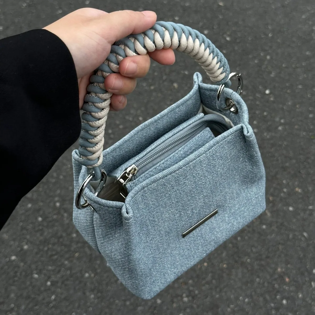 2025 New Korean Small Box Bag for Women - Denim Bucket Shoulder Bag with Chain, Stylish Commuter Messenger Purse