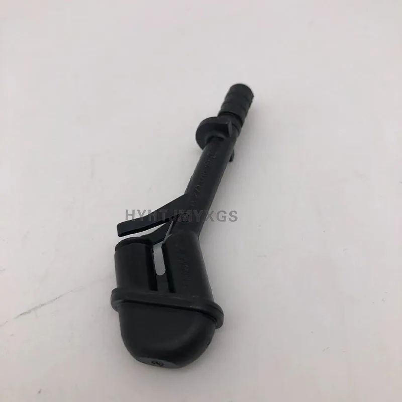 Engine camshaft bracket drain pipe for Mercedes Benz