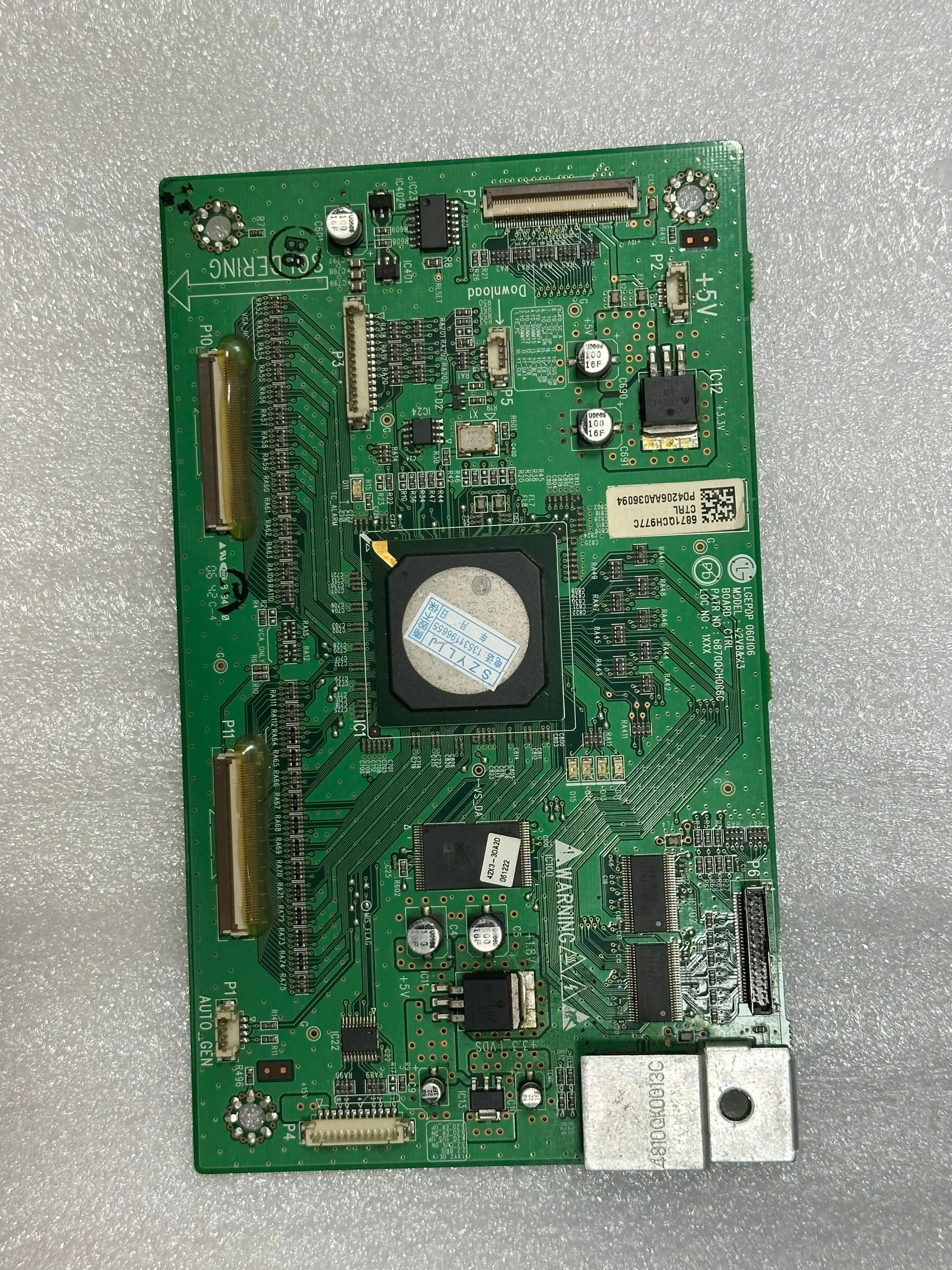 6870QCH006C 060106 6871QCH977C