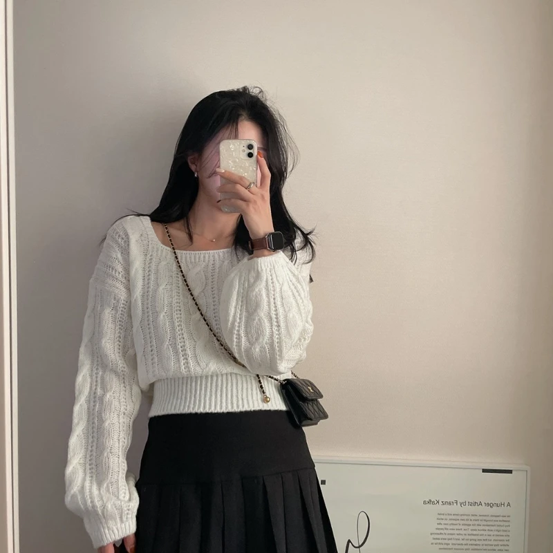New Autumn and Winter Women's Lantern Sleeves Solid Color Square Neck Sweater Elegant Pullover Long-sleeved Knitted Sweater