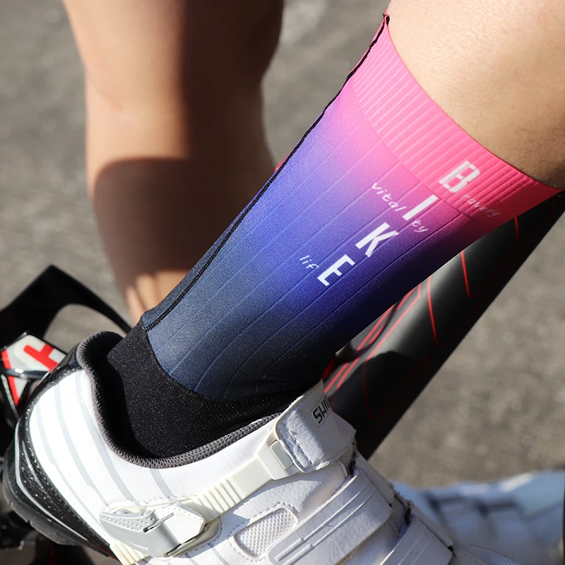 Mcycle Gradient Color Aero Socks One Piece Seamless Anti-Slip Cycling Socks Summer Bicycle Riding Cycling Aero Socks