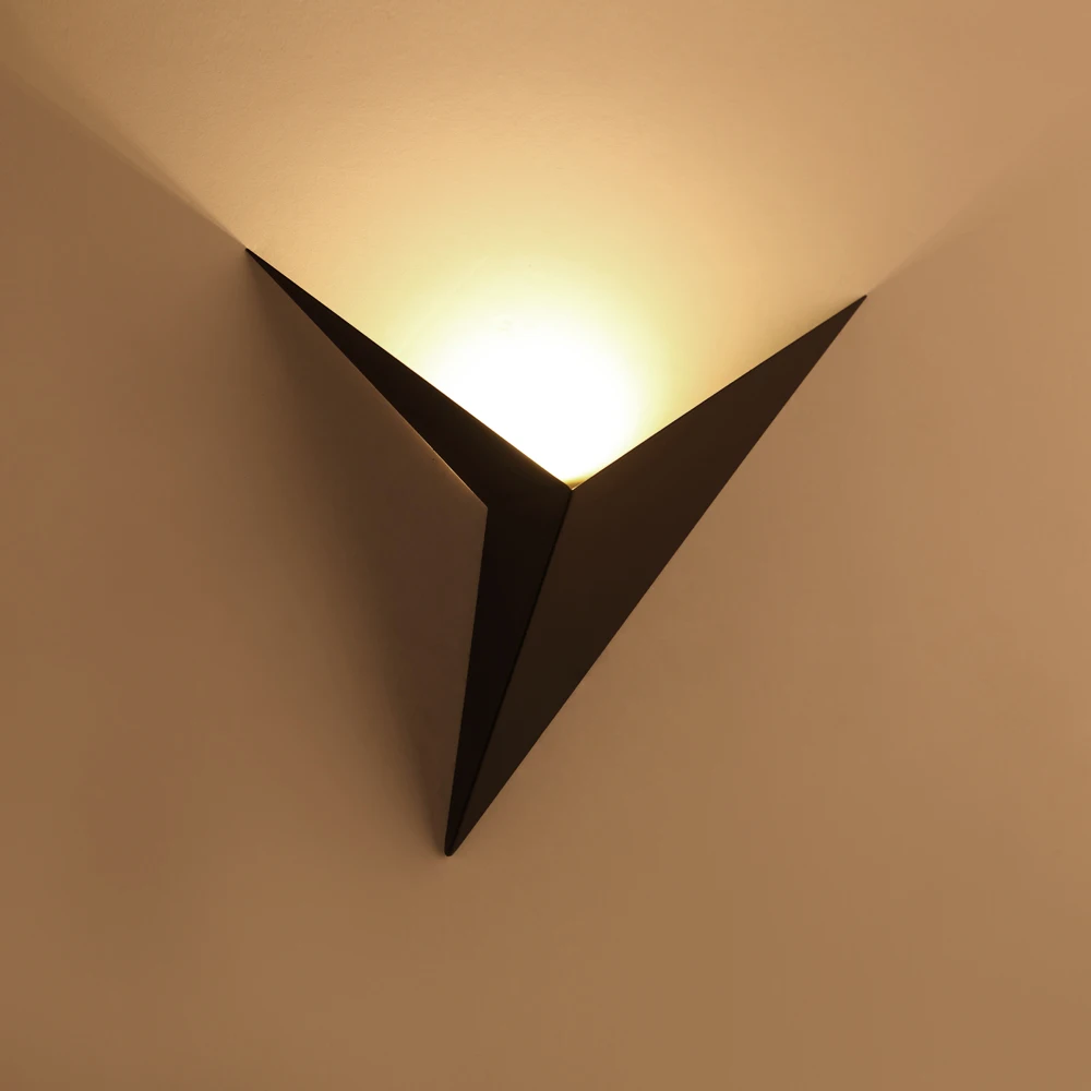 

Modern Minimalist Triangle Shape LED Wall Lamps Nordic Style Indoor Wall Lamps Living Room Lights 3W AC85-265V Simple Lighting