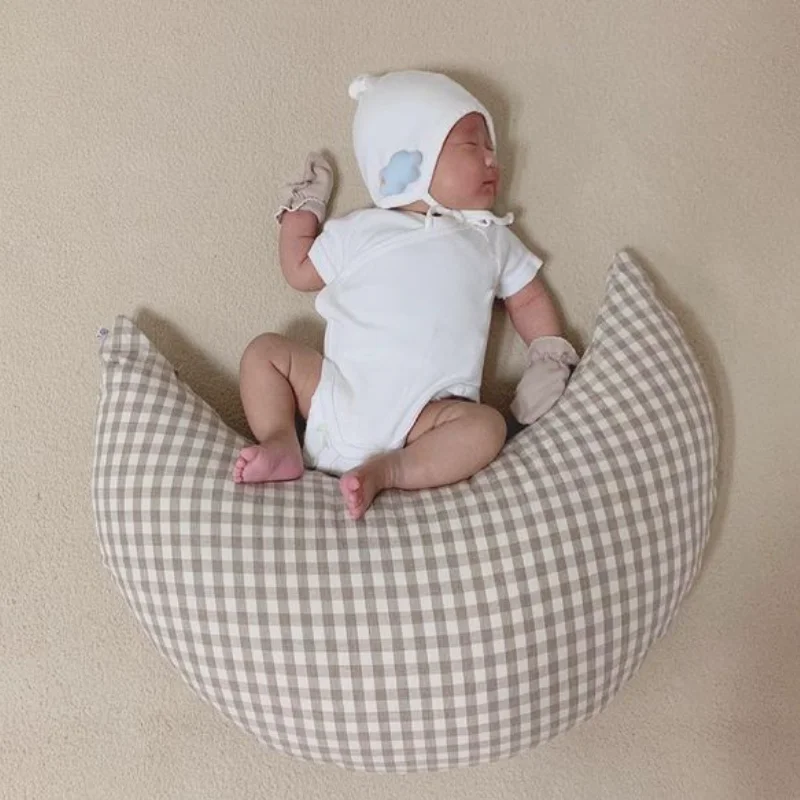 INS Baby Moon Soothing Pillow Plaid Super Soft Children\'s Sleeping Breastfeeding Cushion Newborn Bedding Decoration 60cm