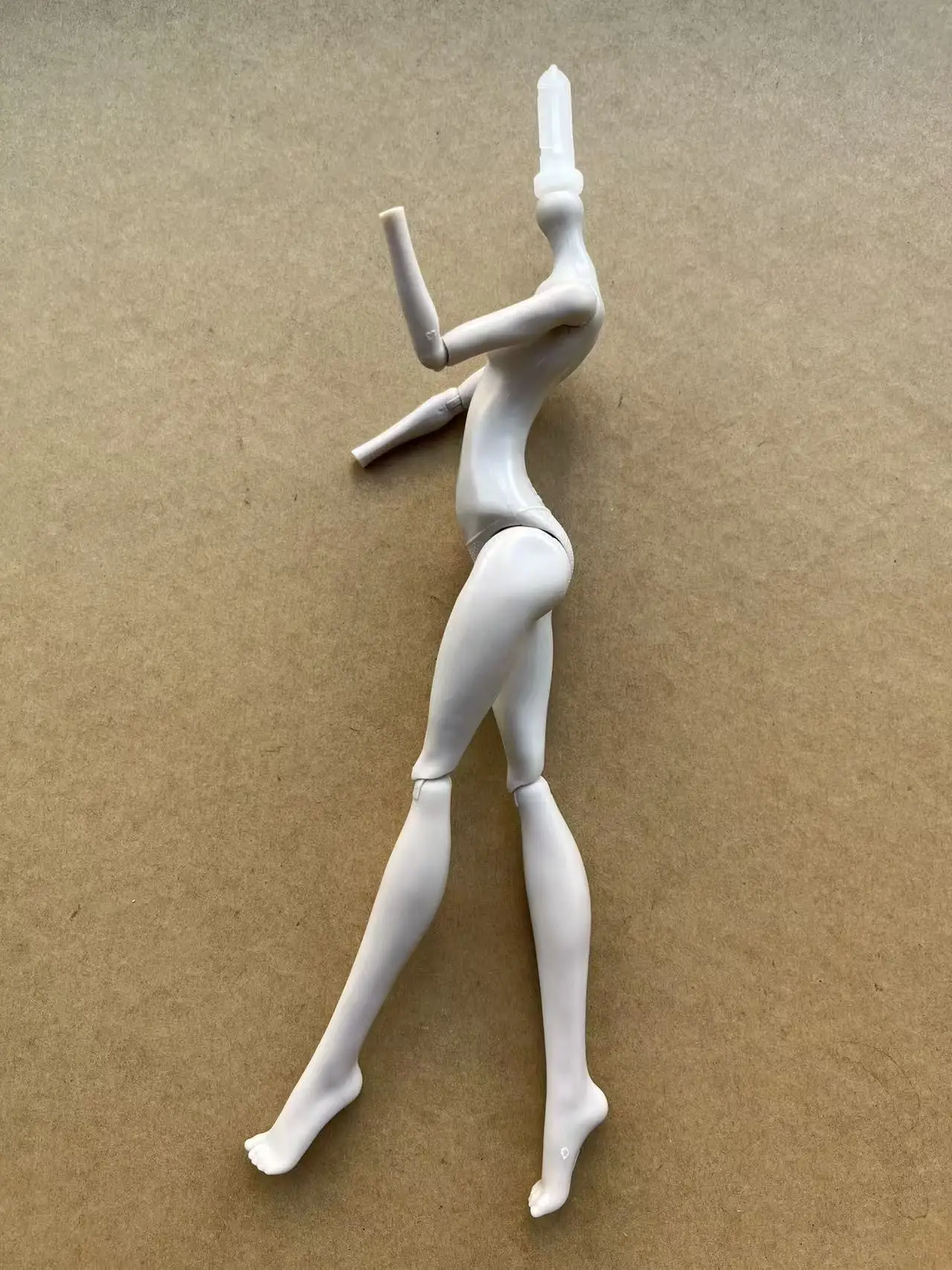 Large Fashion Doll in White, Black, and Brown Skin Tones - 1/6 Scale Collectible Toy with Interchangeable Hands