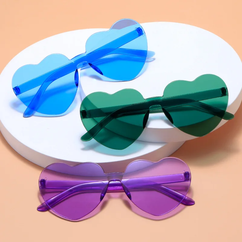 Women Fashion Colors Polarized Heart Shape Tinted Party Sunglasses Girls Vintage UV400 Colors Rimless Female Sun Glasses