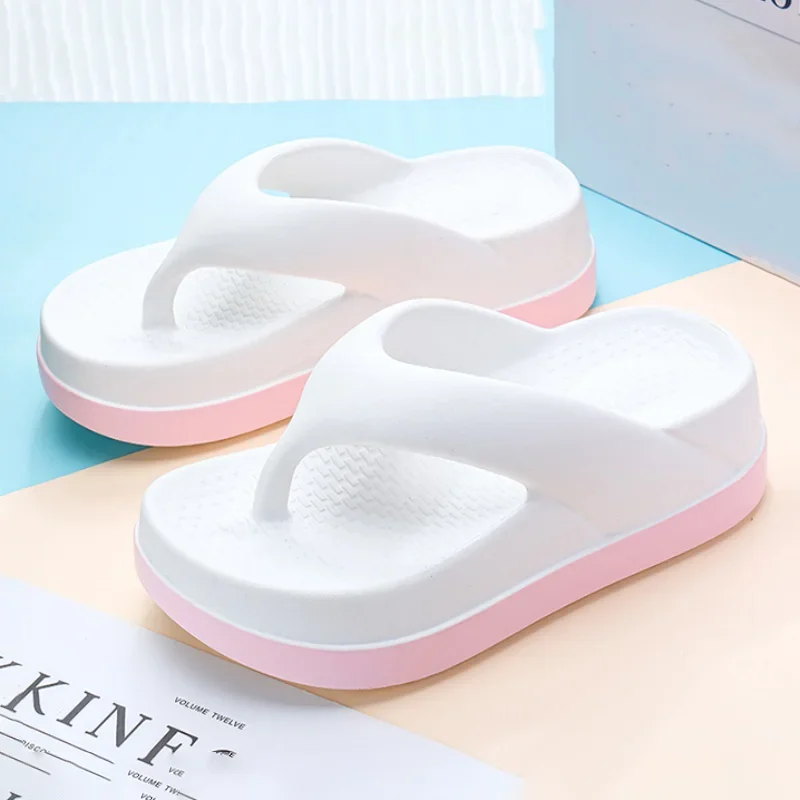 Woman flip flops Popular Design Shoes trend Casual Platform Sandals non-slip Outdoor slippers Unique features Flat sandals