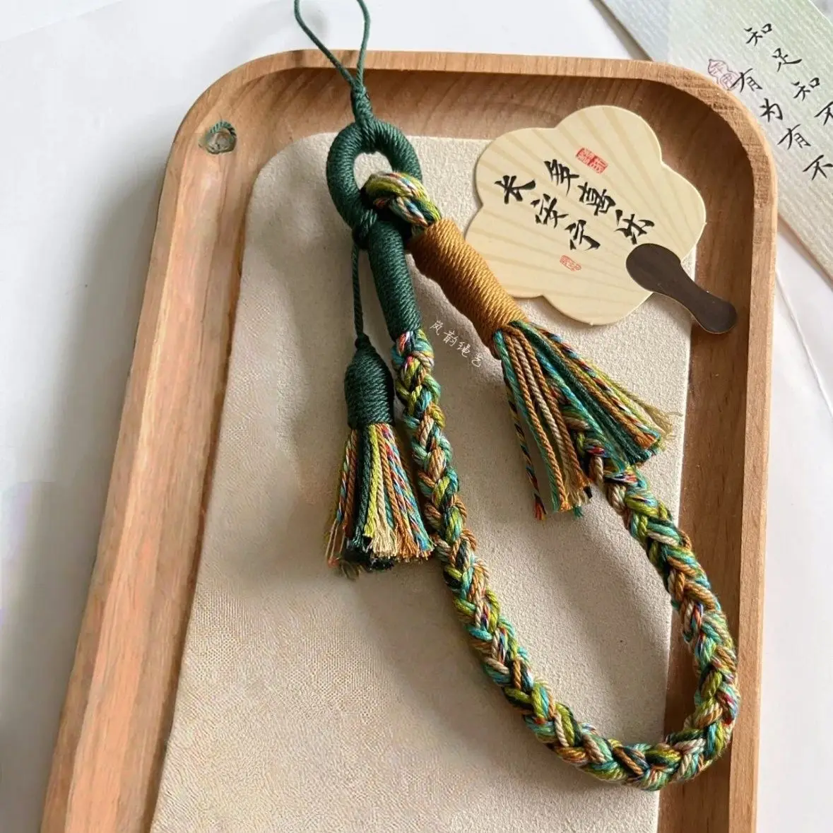 수제 면 폰 스트랩 랜야드 클래식 중국 DIY 액세서리 아이폰 17 CCD 카메라 학교 가방 병 한국 신상품