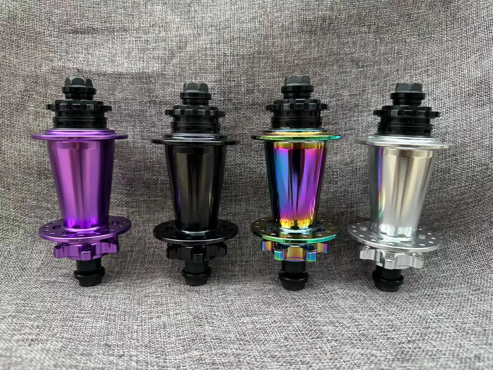 シングル ディスク ハブ 32H 135X10 120ノッチ Reverse Components】BASE シングルスピード リアハブ 10×135mm