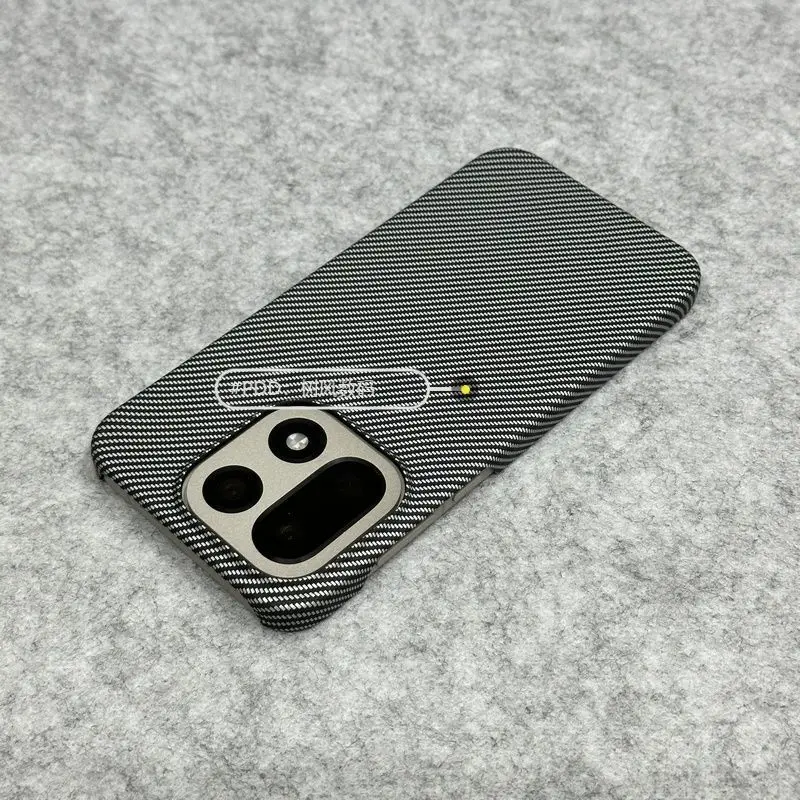 Luxurious Carbon Fiber Texture Drop-Proof Shock-Proof Phone Case