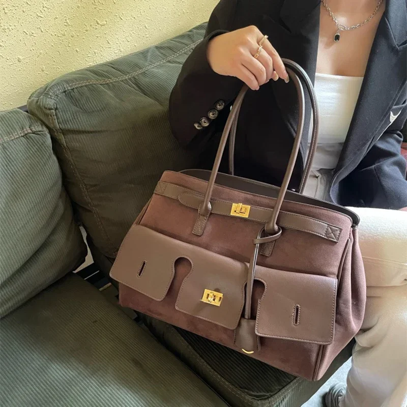 Leather Women's Bag Cool Motorcycle Platinum Square Buckle Simple Versatile Large Capacity Travel Underarm Tote Bag