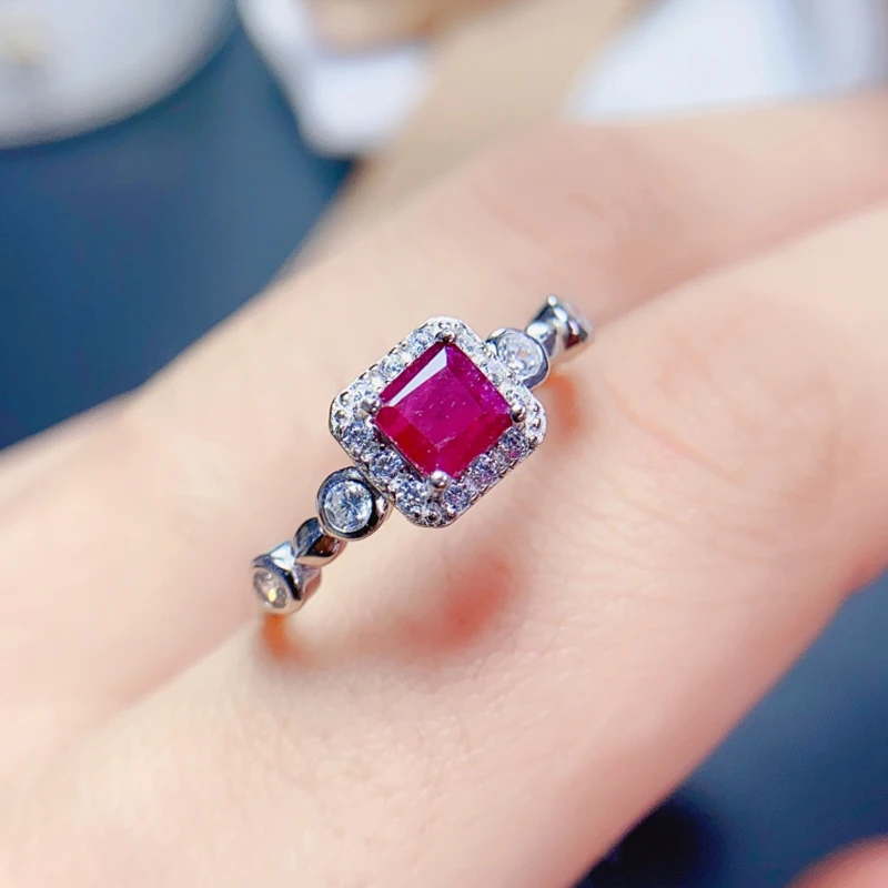 

Женское кольцо с натуральным Рубином, серебро 925 пробы, 18 К