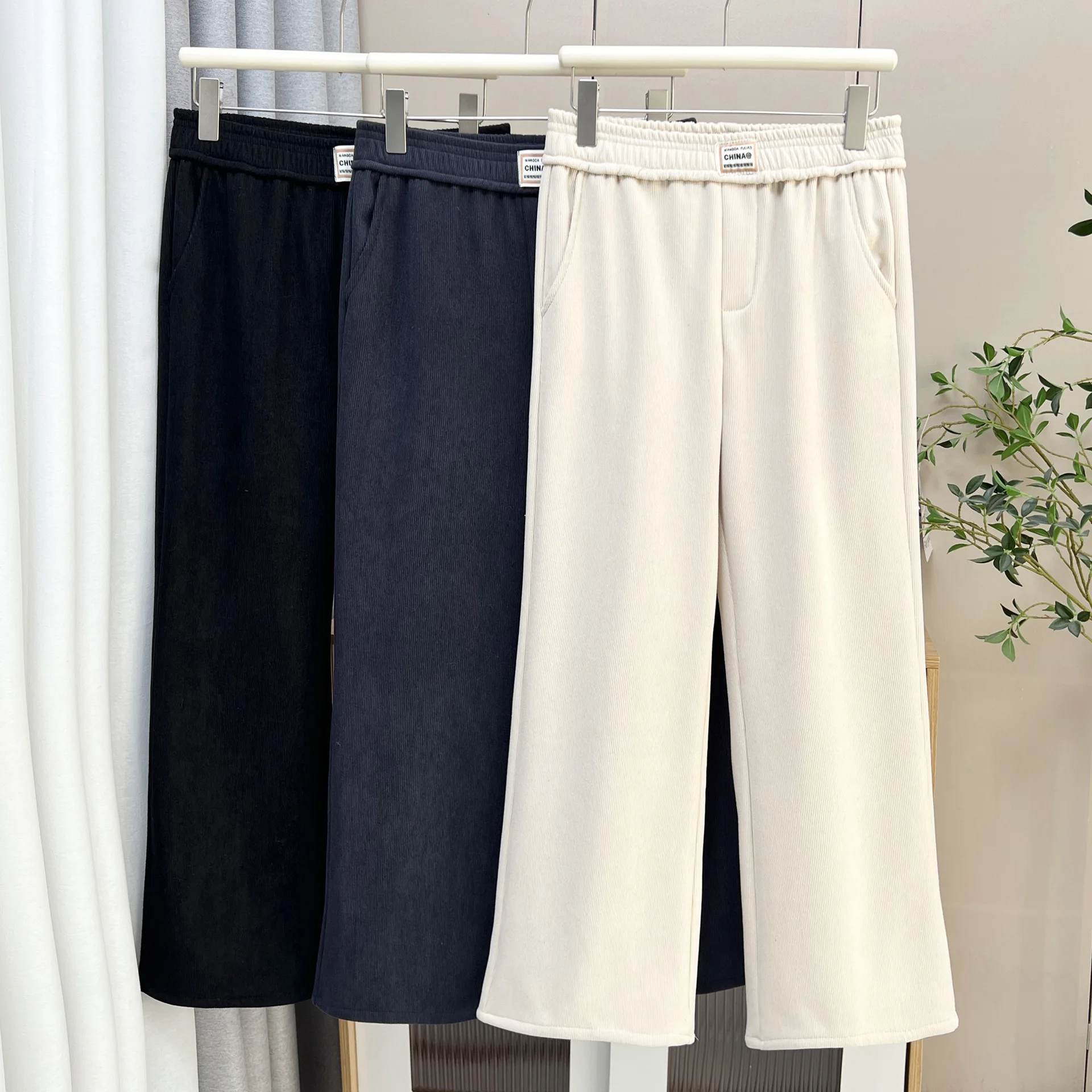 XXXXL Fashion Plus Size Women's Straight Leg Pants 2025 Autumn And Winter New Style Simple With Fleece And Thickening Trousers