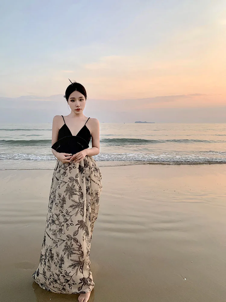 

Women Summer Dress V-neck Stitching French Vintage Backless with Ink Painting New Chinese Elegant Strap Long Dress D3376