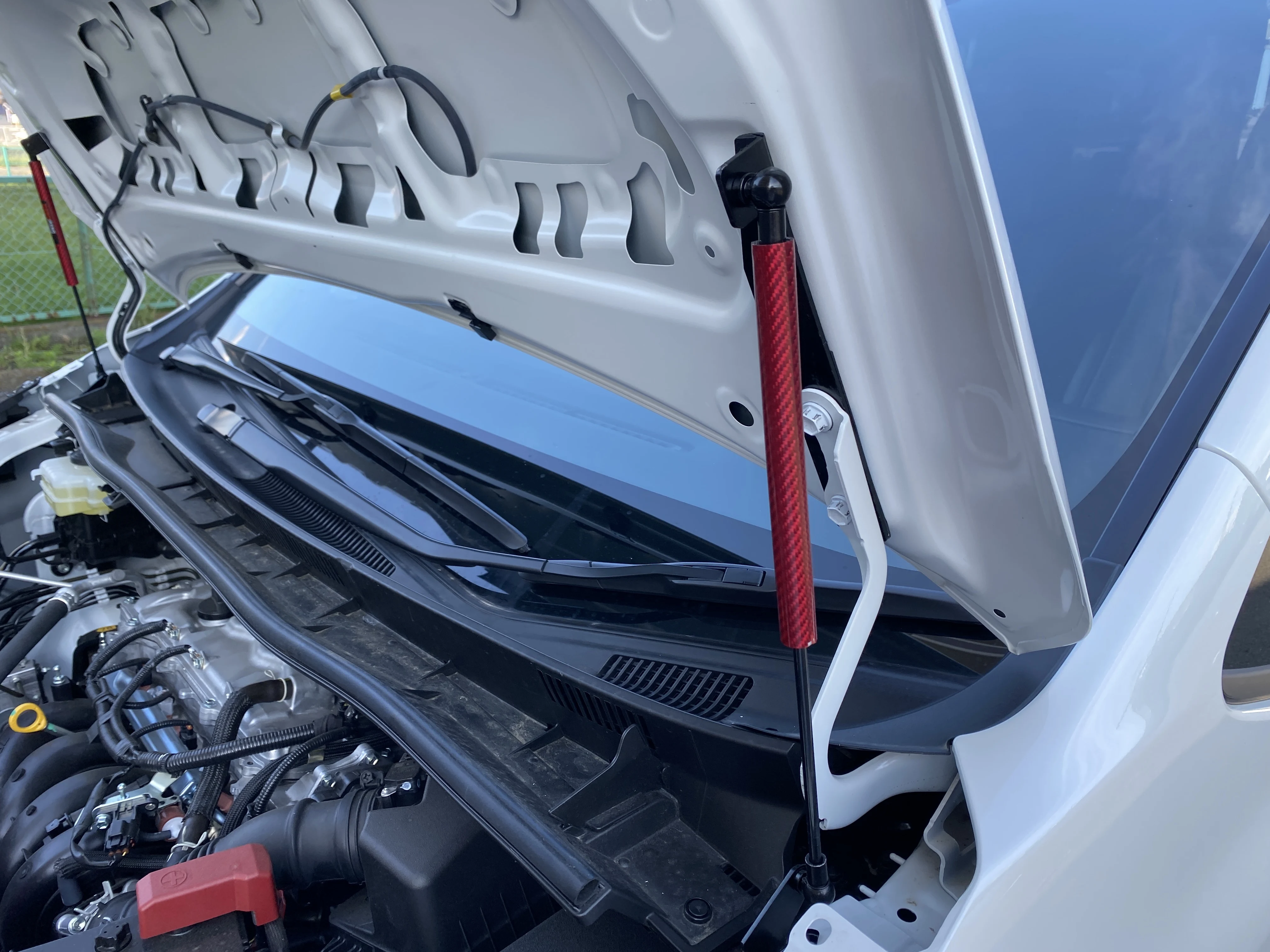 Toyota Noah R80 2014-2021  Ʈ ĵ Ʈ, Toyota Voxy Esquire Bonnet  Ʈ  ǽ ε Ǹ  