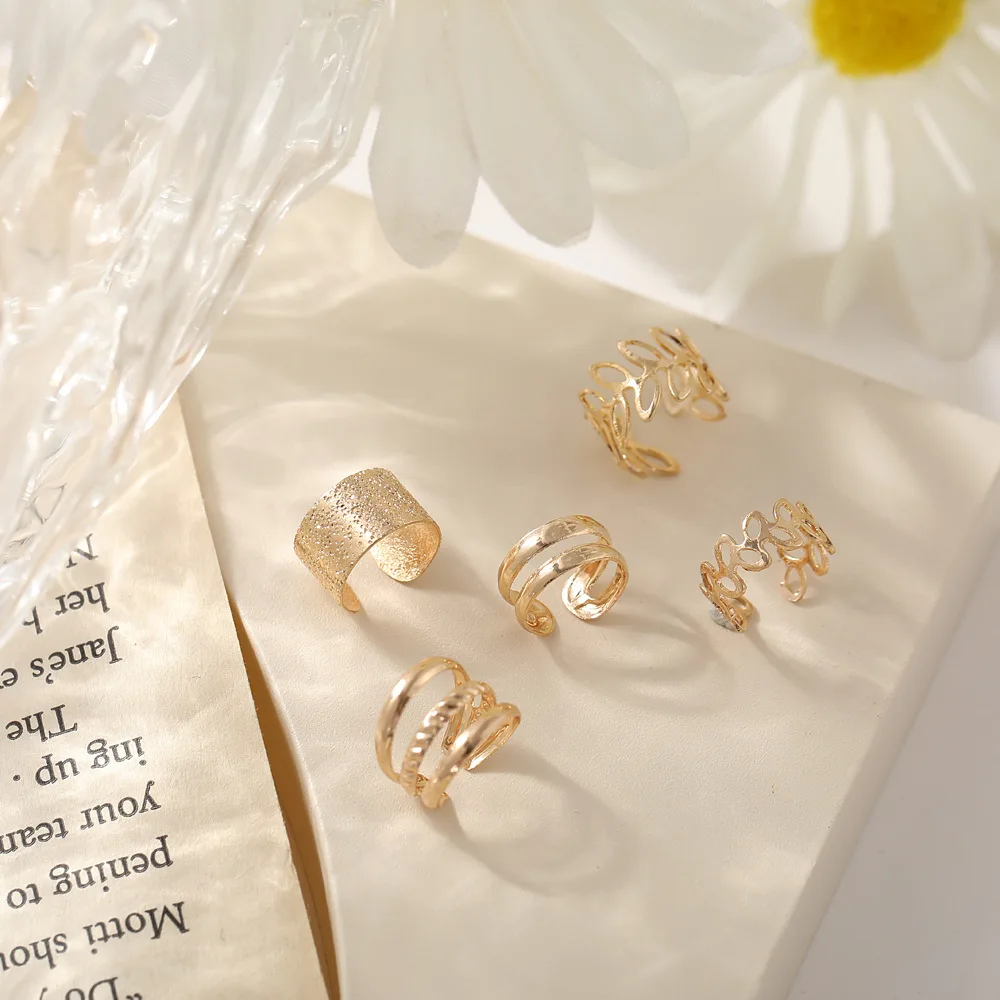 Clip Earrings 5Pcs/Lot Vintage Gold Color Leaves Ear Cuff Non-Piercing Fake Cartilage Clip Earrings For Women Men Creative Trend Jewelry
