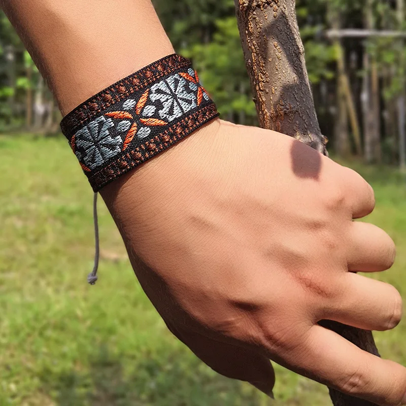 Bohemia Retro Wrap Embroidered cloth Rope Bracelet for Men Unisex Wristband Cotton Summer Holiday Jewelry Gift