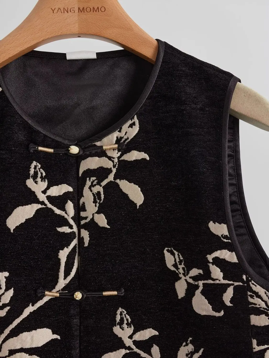 Floral Embroidered Velvet Vest Women Retro Chinese Vintage Ethnic Style Sleeveless Tops Oversized
