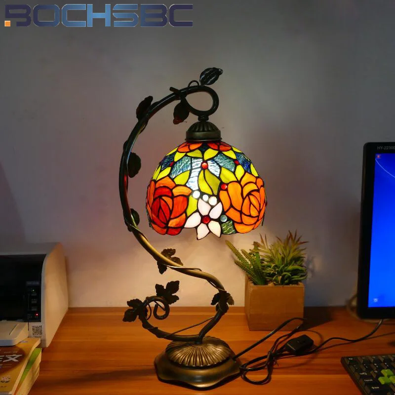 BOCHSBC 스타일 스테인드 글라스 미국 레트로 책상 램프, 침실 침대 옆 램프, 카페 서재 레스토랑 테이블 램프, LED 장식