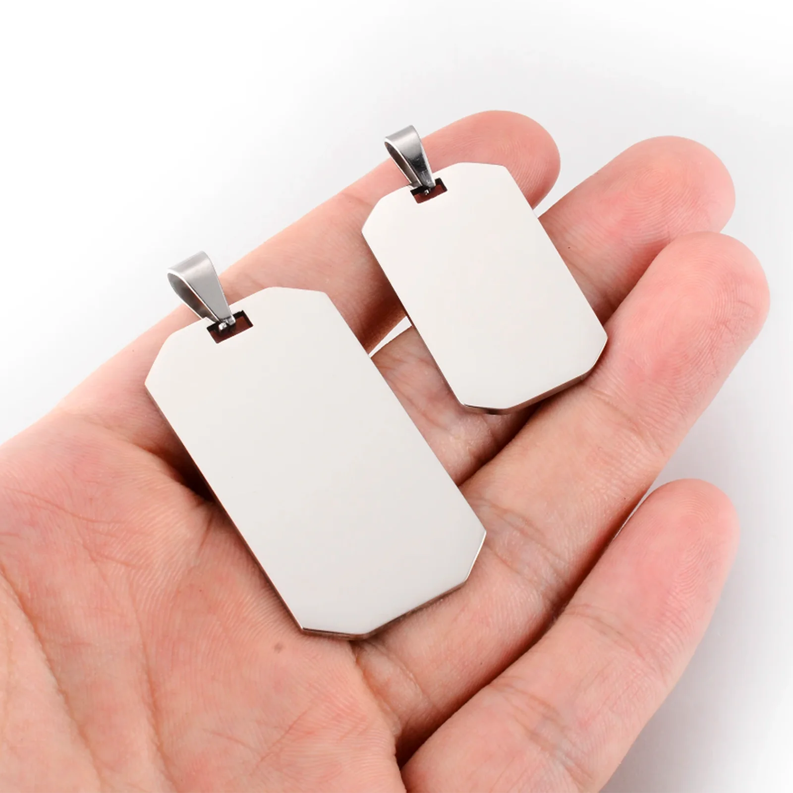 5 Stück/Set, unisex, aus Edelstahl, 2 Größen, rechteckige, unbeschriftete Namensschilder für Hunde, Anhänger für Halsketten, Schmuckzubehör, 4 Farben. – Detail 4
