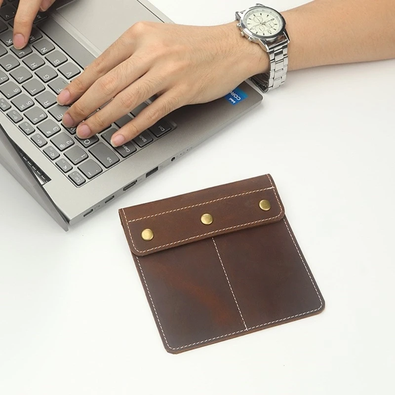 Рисунок 5 - Стильный органайзер для часов из натуральной кожи