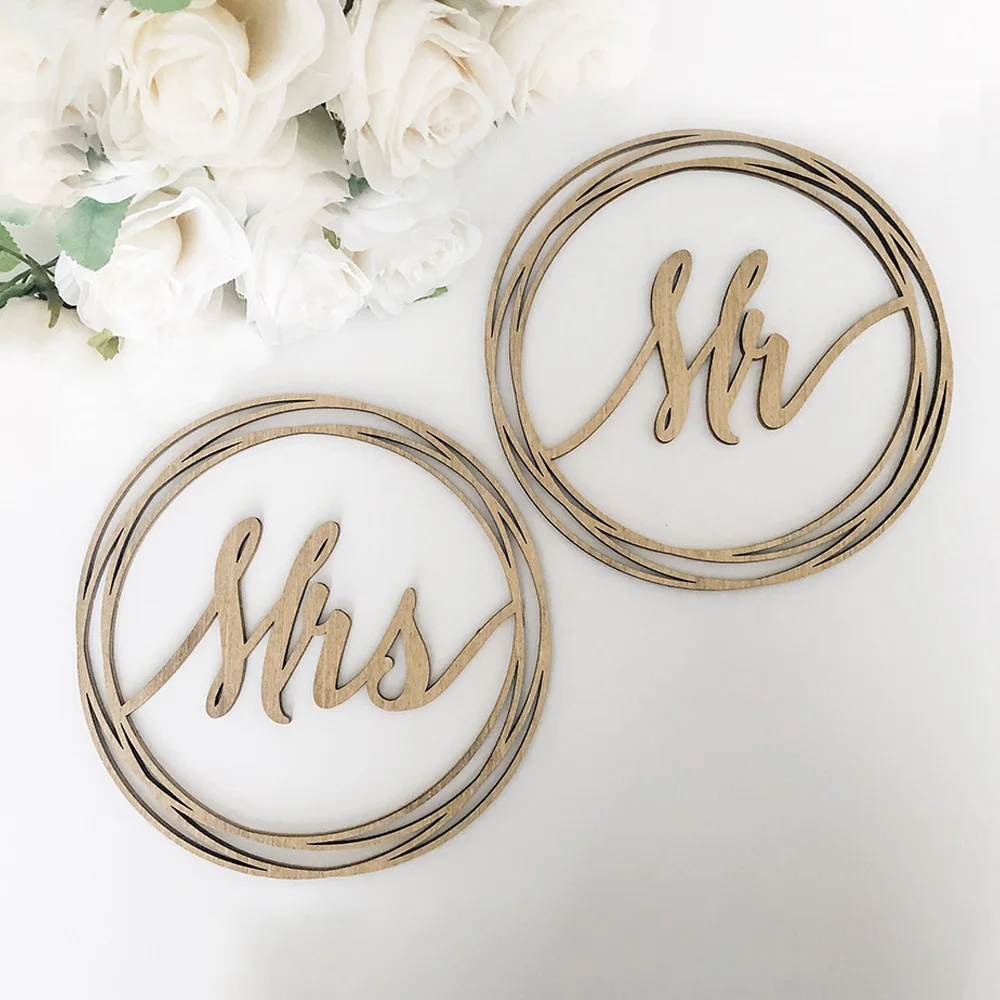 Insegne per sedie da matrimonio Insegne Mr e Mrs tagliate al laser Decorazioni per matrimoni Decorazioni per matrimoni rustiche in legno Sposa Sposo - Italia