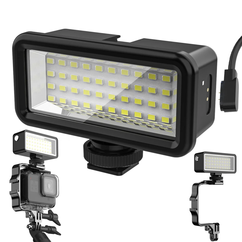 Lampe LED de remplissage étanche 40m et cadre en alliage d'aluminium fixés sur une GoPro Hero 11