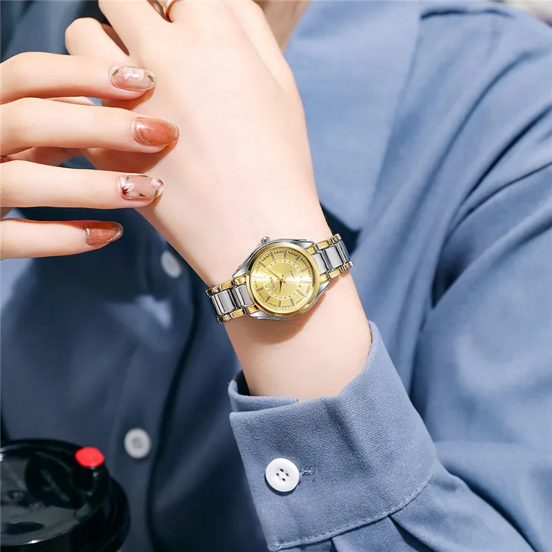 ساعة نسائية عصرية بسوار من الستانلس ستيل ساعات كوا...