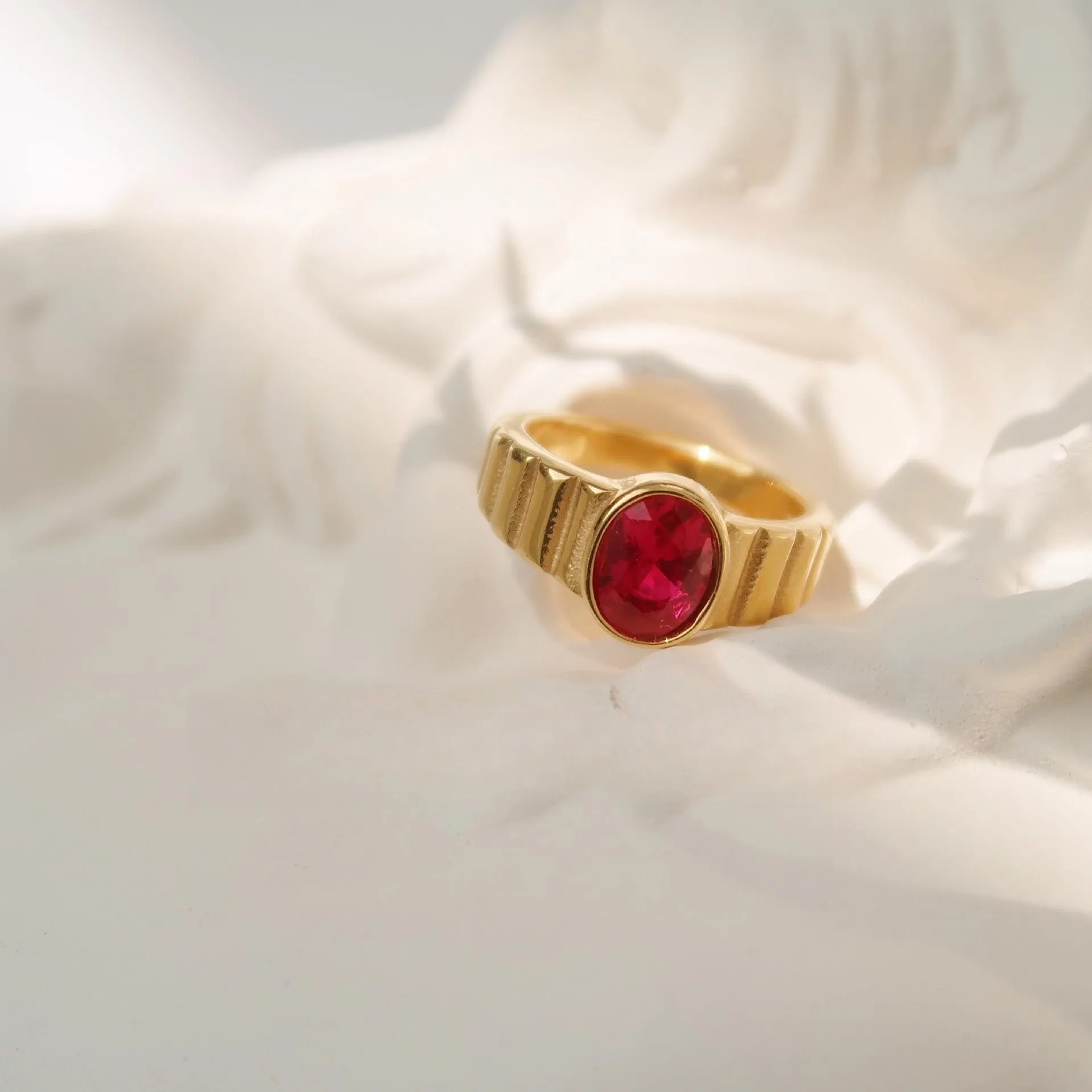 Ruby Ring Zircon Ring Temperament Fashion Titanium Steel Gold Plated Retro