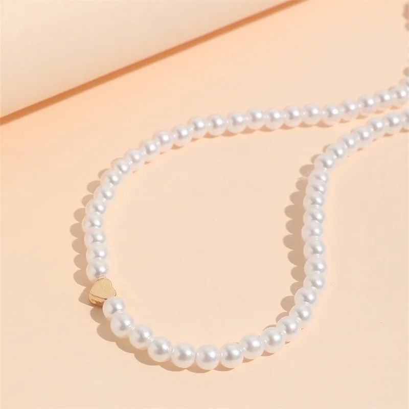 Modische Herzförmige Kunstperlen-Choker-Halskette Für Frauen Einfache Elegante Perlenkette Koreanischer Stil Party Hochzeit Schmuck Geschenke See1C49349Ccc4C42A6Fb19884E6603C7X