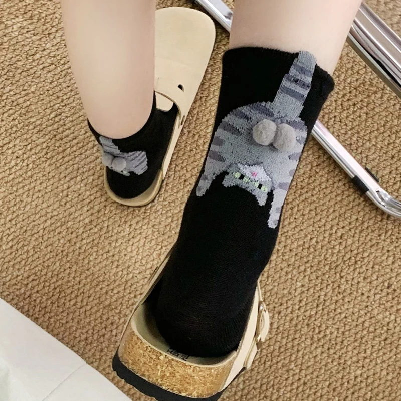 Japanese Style Cartoon Cute 3d Cat Balls Socks For Women Medium Tube Knitting Socks Lolita Girls Cat Butt Print Sock