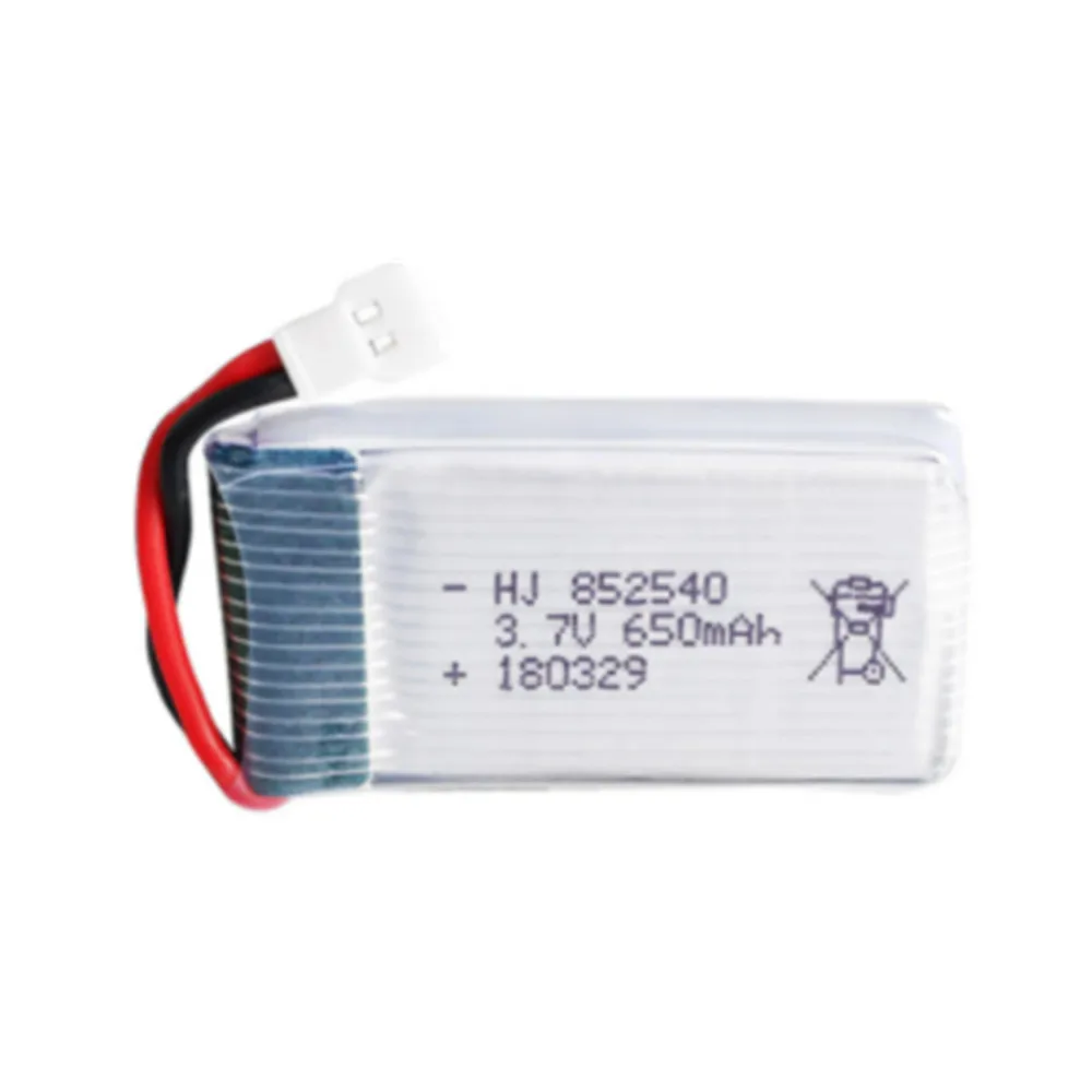 Chargeur multiport USB 6 ports 60W dans une main, montrant sa taille compacte et son design blanc.