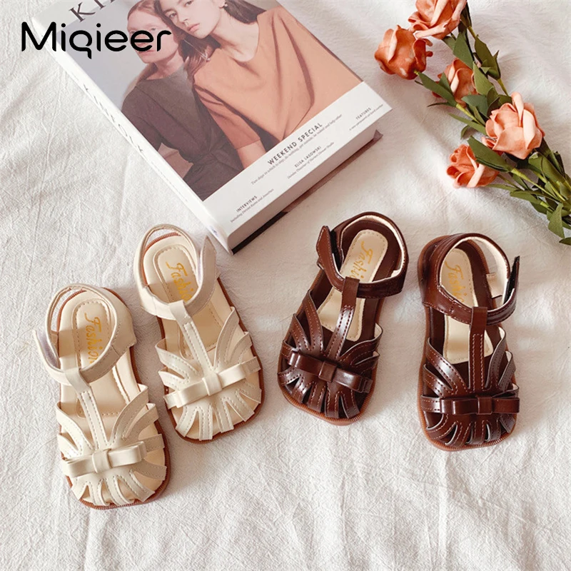 

Сандалии-гладиаторы для девочек, Уличная обувь на плоской подошве для маленьких принцесс, летние пляжные Нескользящие босоножки с вырезами