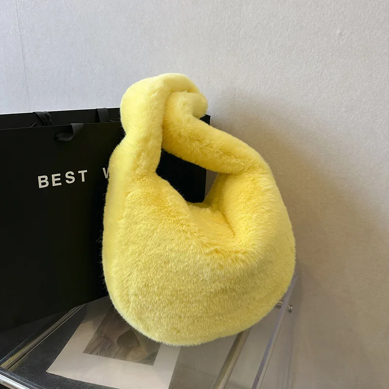 New Plush Bag, Hot Girl Style Crossbody Bag, Autumn and Winter Versatile, Soft and Large Capacity Shoulder Bag