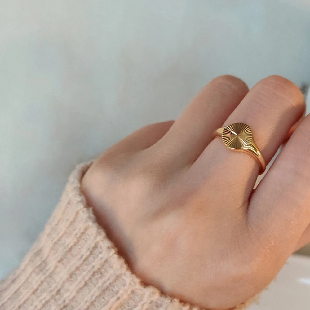 High Quality Wave Rings for Women Minimalist Dainty Rays Texture Circle Ring Stainless Steel Signet Chunky Dome Ring Jewelry 5