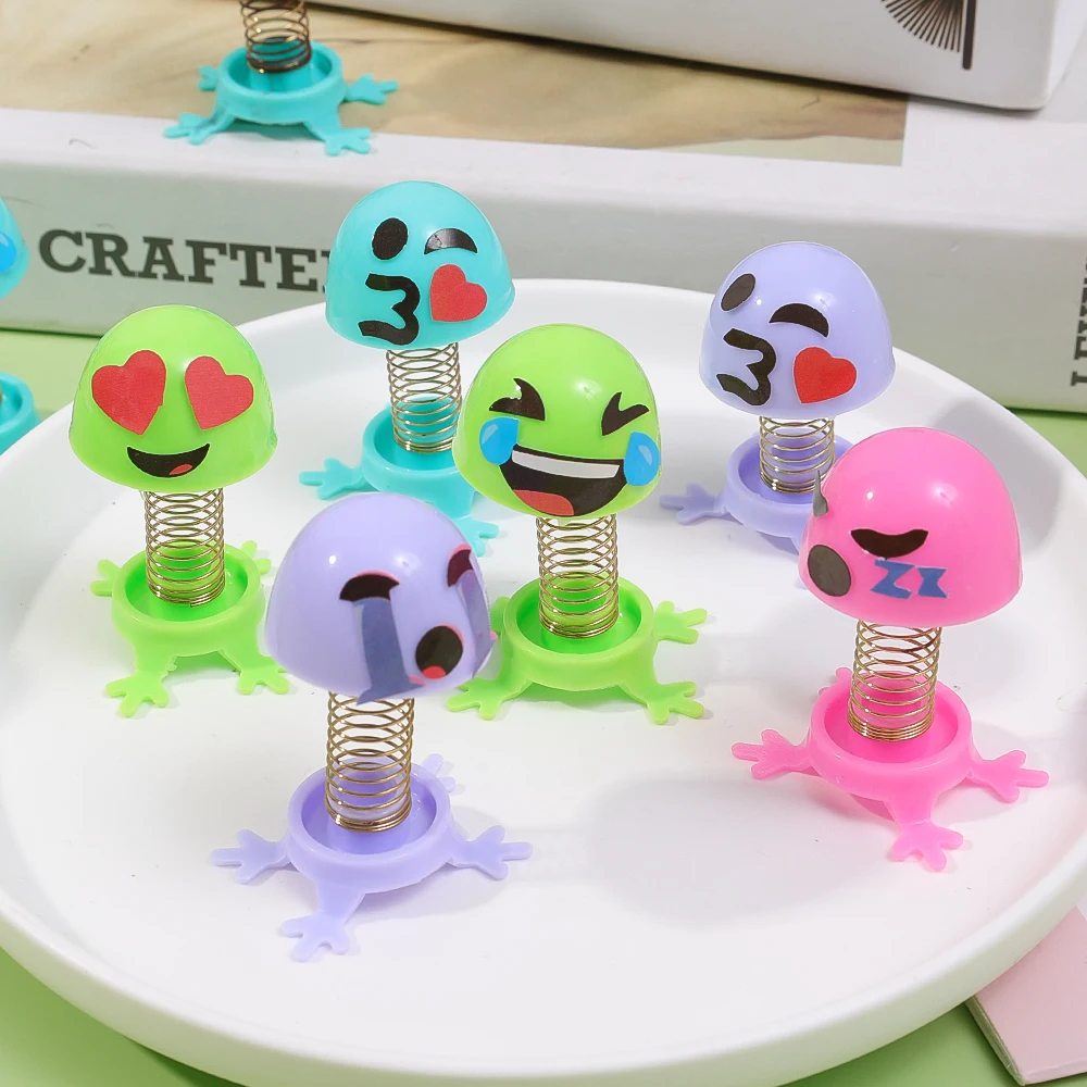 Рисунок 6 - собранные весенние игрушки-фигурки