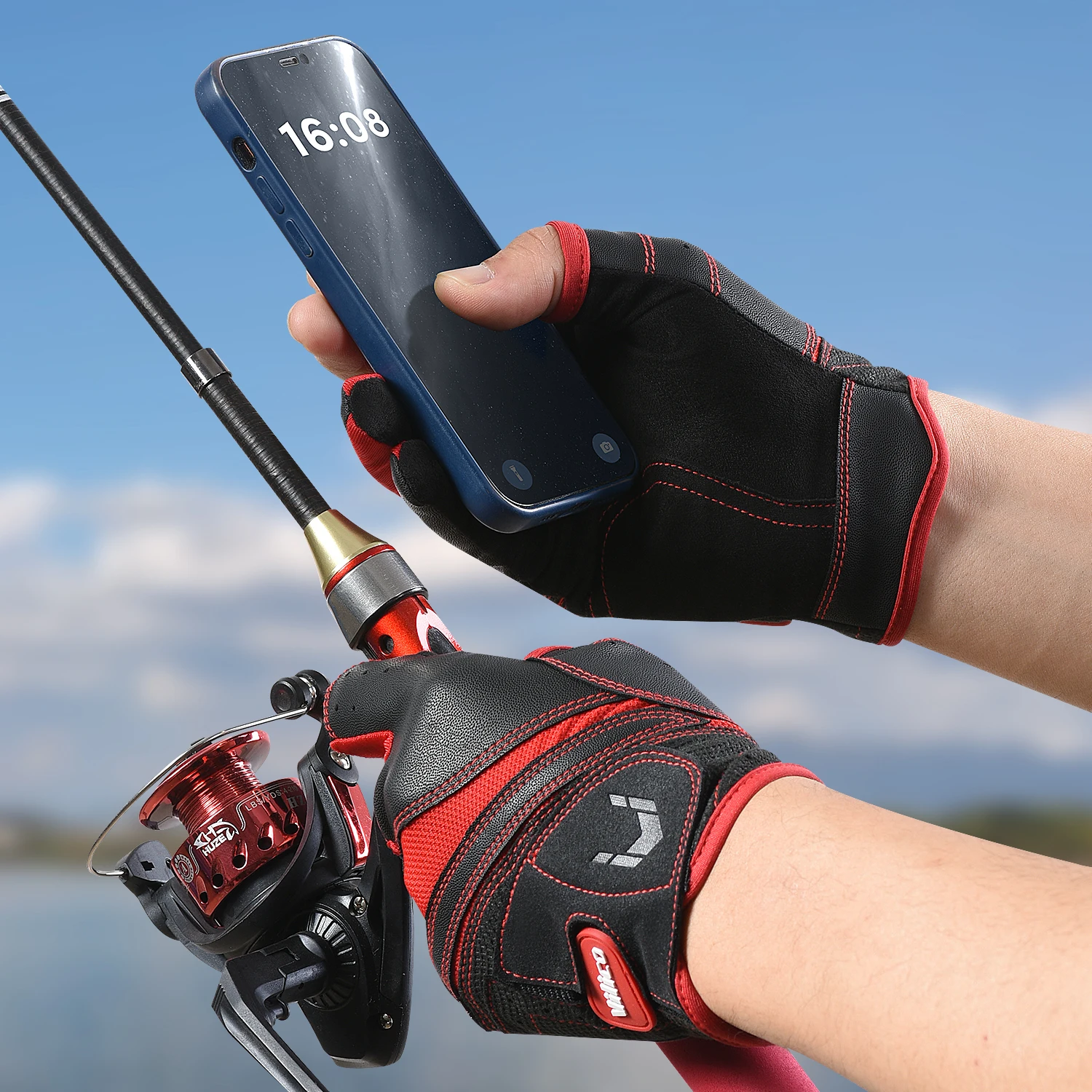 A pair of durable three finger fishing gloves thin highly elastic fabric breathable cool non slip comfortable Fishing Gloves