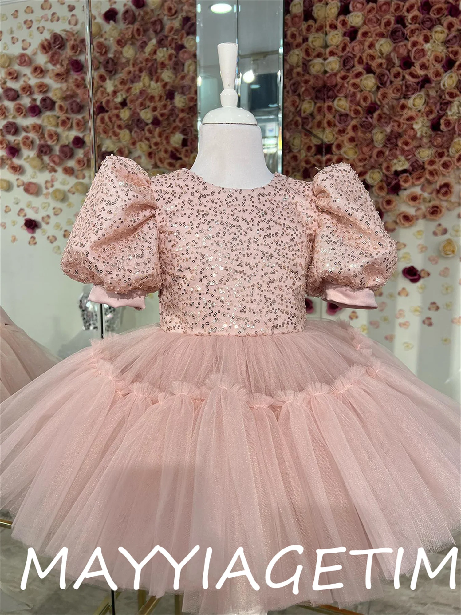 

Backless Girls' Dress Pink Child Girl Wedding Dress With Bow Puffy Sleeves Girl Dresses Puffy Tulle Flower Girl Dress