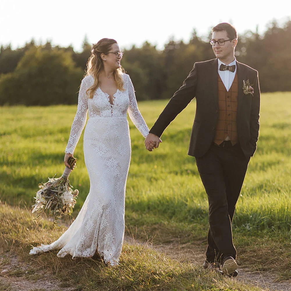 Elopement Manica Lunga Pizzo Boho Abito Da Sposa Bottoni Scollo A V Aperto Indietro Backless Sirena Rustico Abiti Da Sposa Modesti Su Misura
