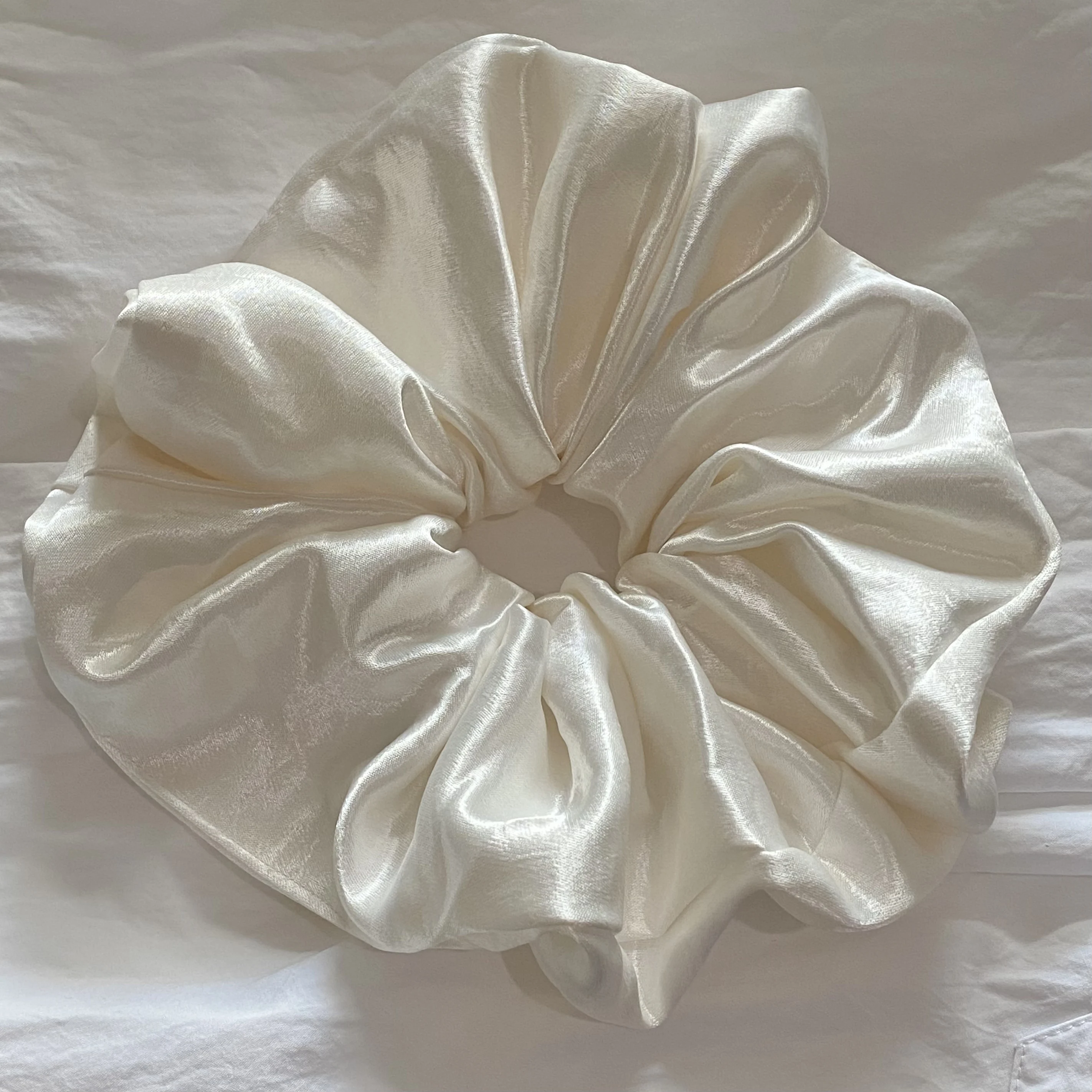 1PC Satin Hair Scrunchies Set, Light Blue And Creamy White Hair Ties, Elegant And Shiny Hair Accessories For Women