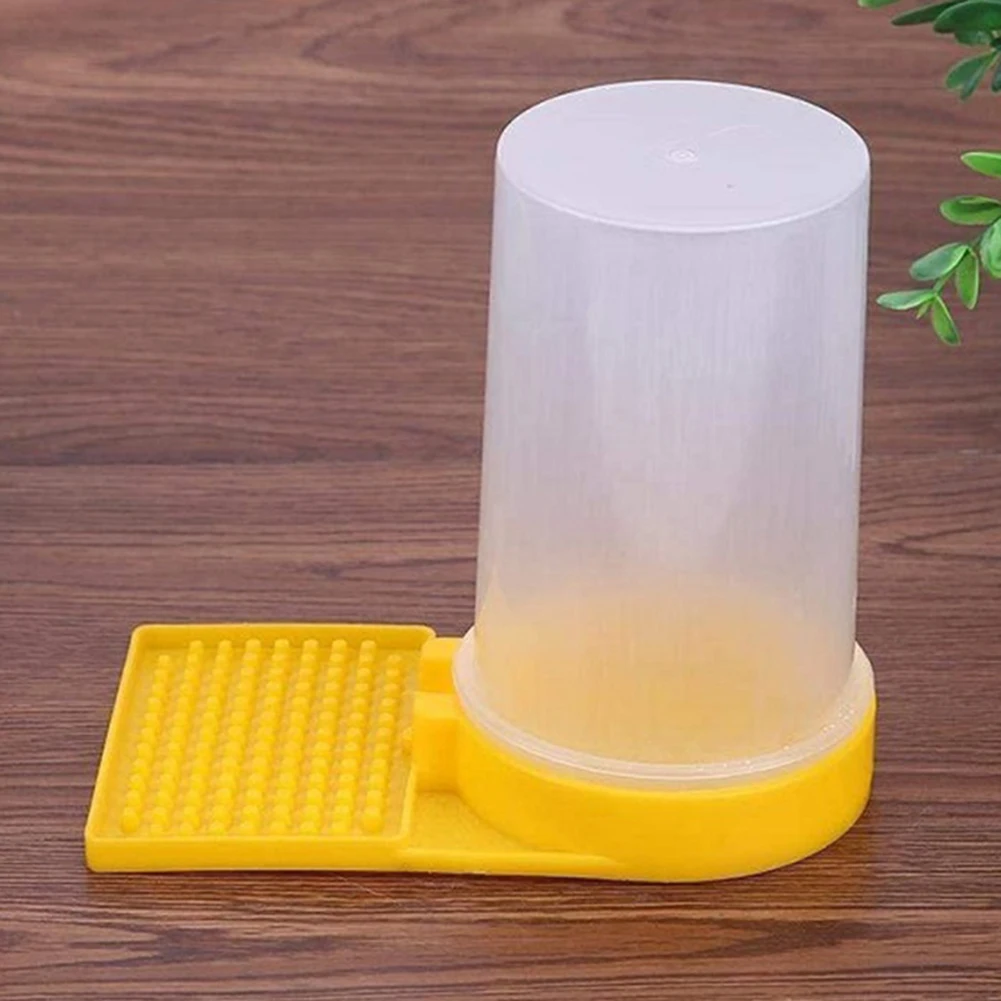 Honeycomb Bee Watering Feeder Plastic Honey Bee Nest Door Feeding Drinking Water Box Safe Non-toxic Lightweight for Beekeeper